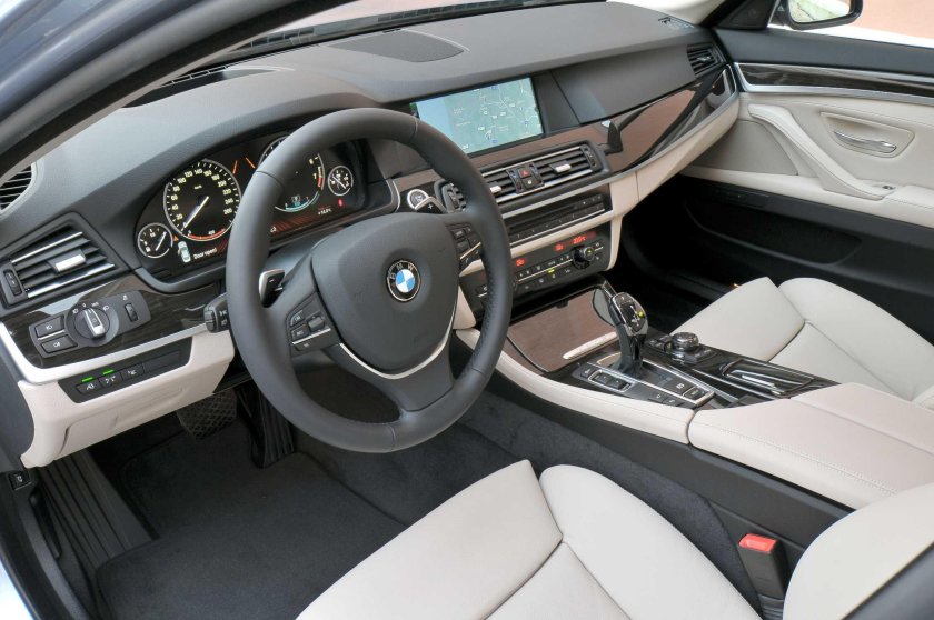 BMW 5 f10 Interior
