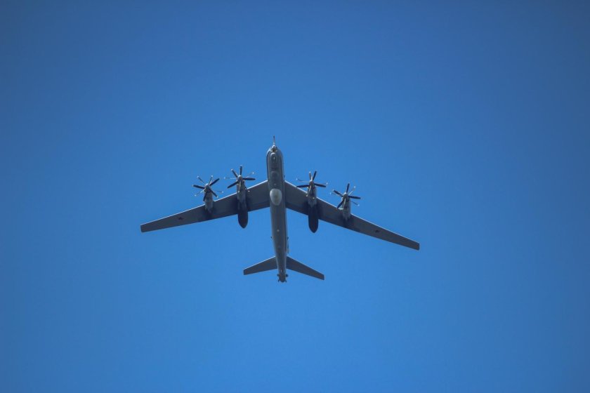 Бомбардировщик ту-95мс