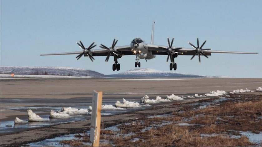 Стратегический бомбардировщик ту 95