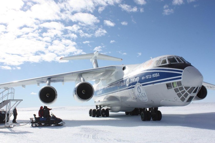 Ил76 90вд Антарктида станция Прогресс