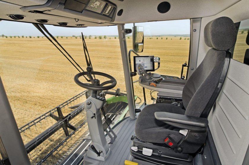 Комбайн акрыс какабина