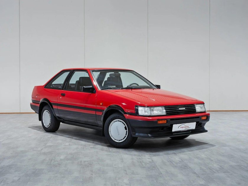 Toyota Corolla 1984 купе