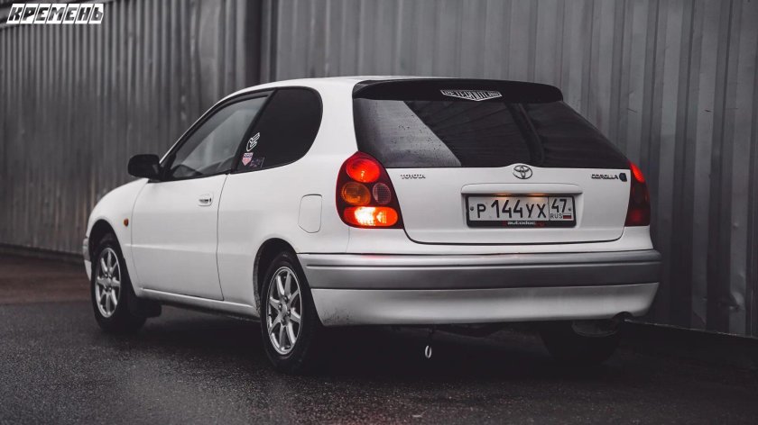 Toyota Corolla e110 купе