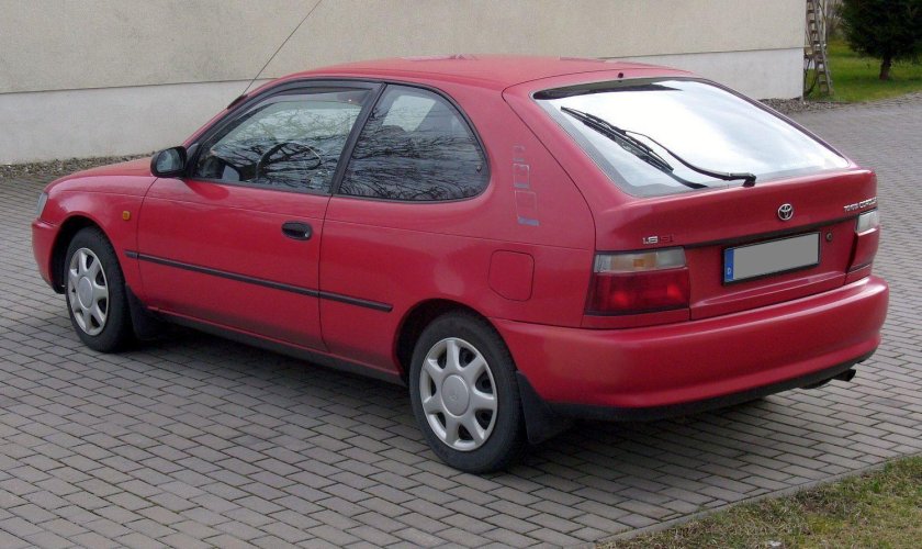 Toyota Corolla 1996 хэтчбек