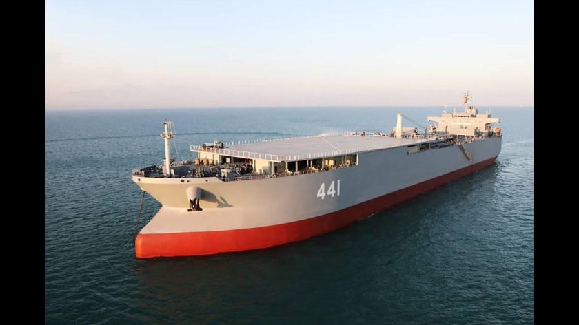 Вертолетоносец Макран Иран