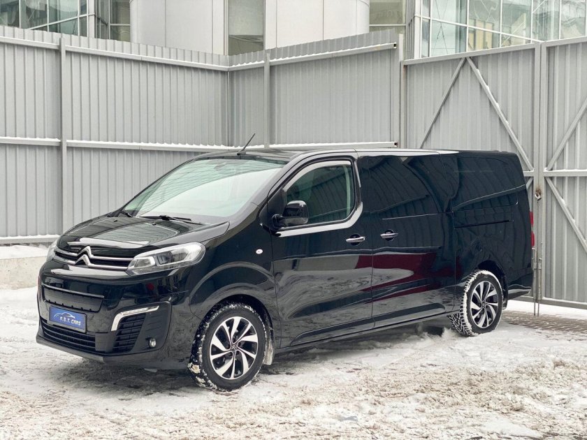 Peugeot traveller 2018