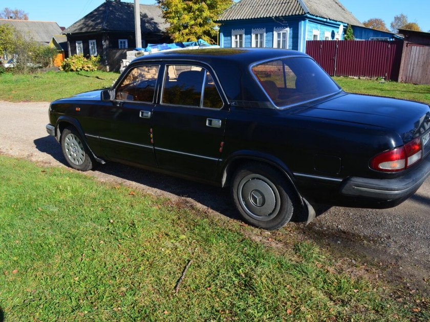 ГАЗ 3110 черная