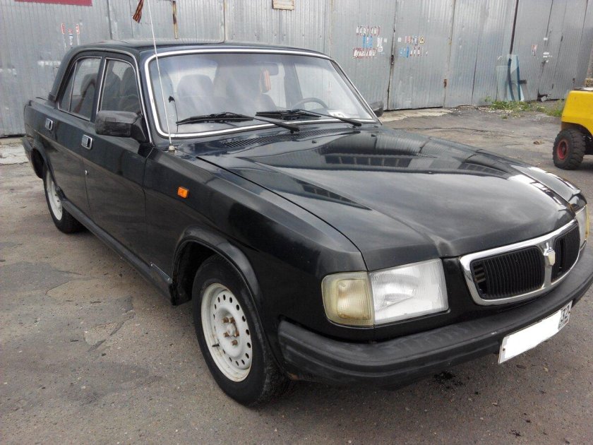 ГАЗ 3110 черная