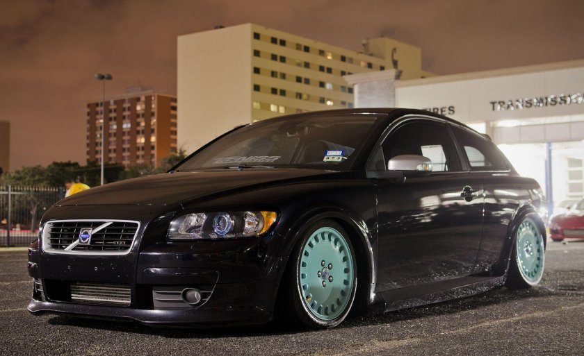 Volvo s40 stance