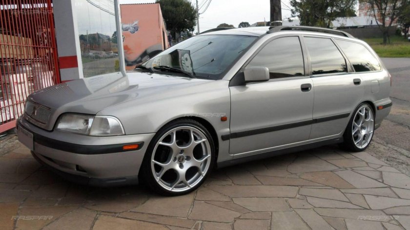 Volvo v40 1998