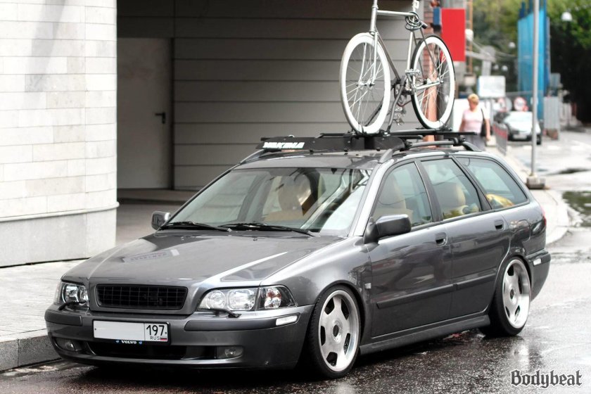 Volvo v40 1998 универсал