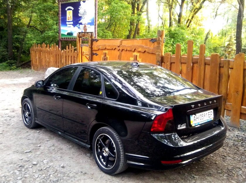 Volvo s40 2008 черная