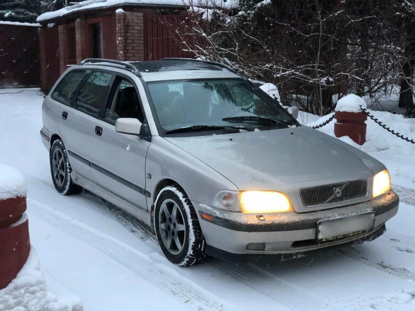 Volvo v40 1998
