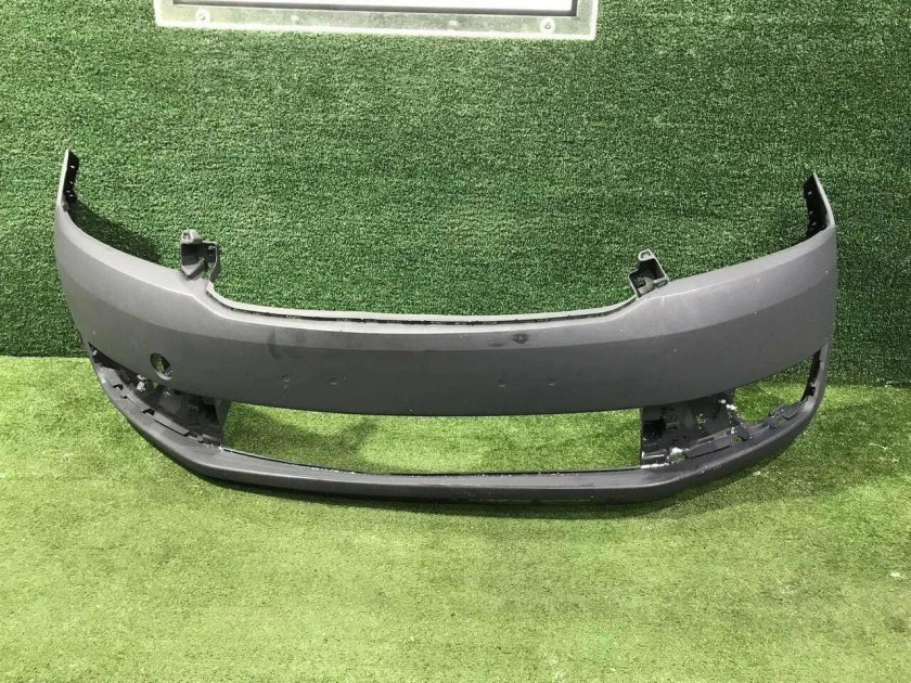 Бампер передний skoda rapid 1