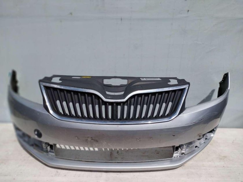 Бампер передний Шкода Рапид 2021