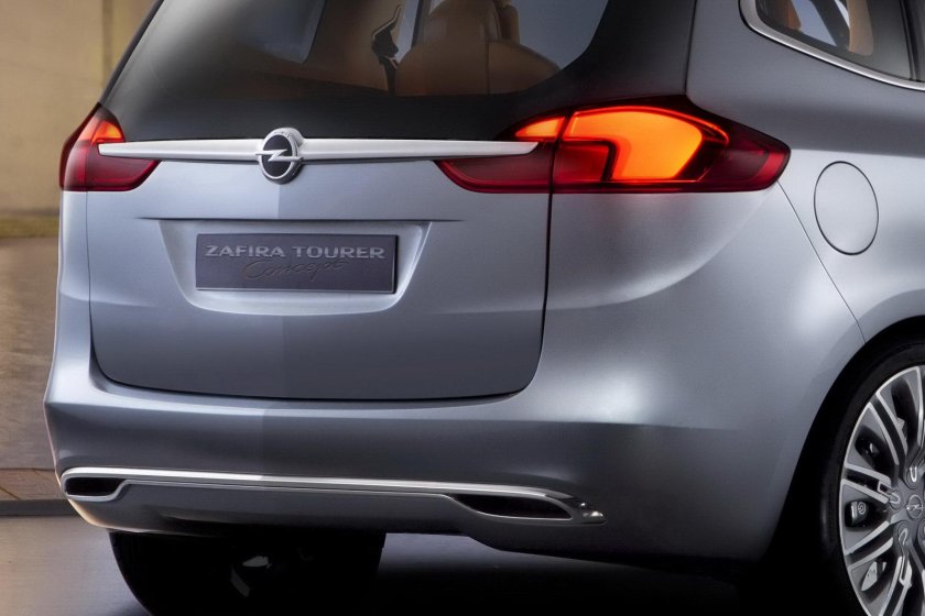 Задние фонари Opel Zafira Tourer