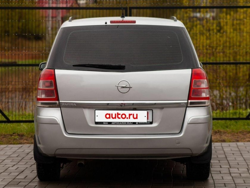 Opel zafira b рестайлинг