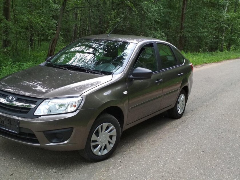 Лада Гранта золотисто-коричневый кориандр