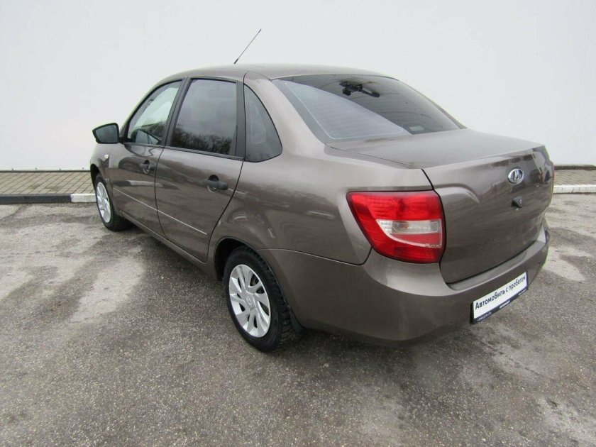 Коричневая лада гранта