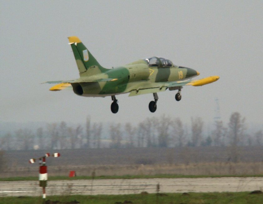 Самолёт л-39 Альбатрос Украина