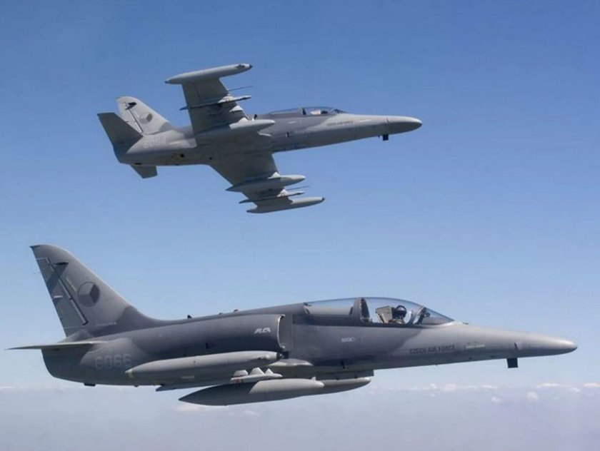 Самолет Aero l-159 Alca