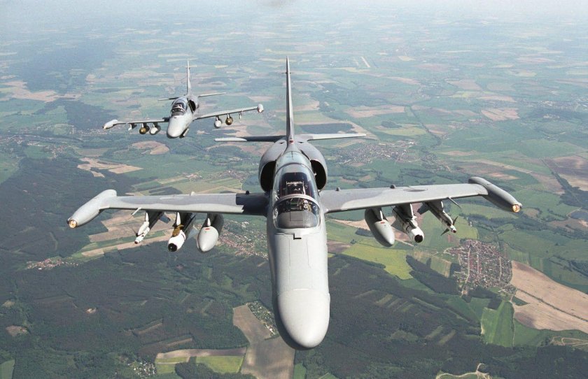 Самолет Aero l-159 Alca