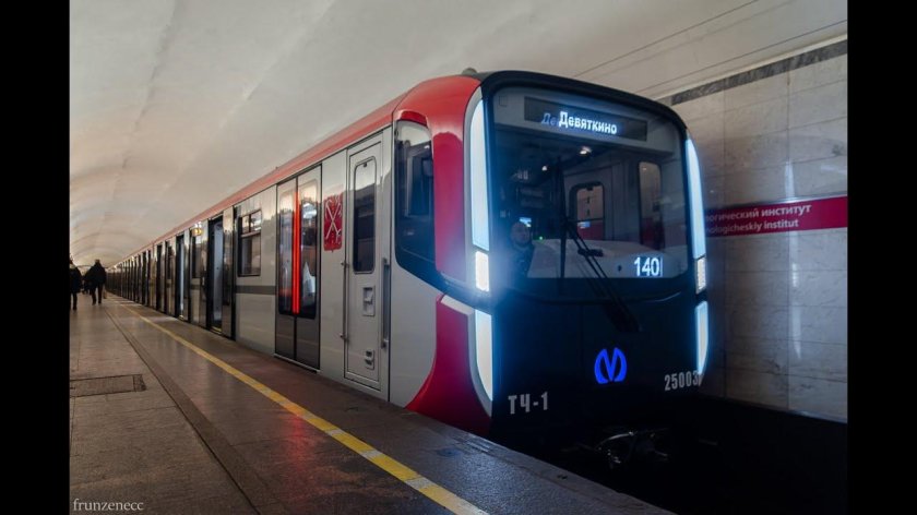 Метропоезд Балтиец 81/725