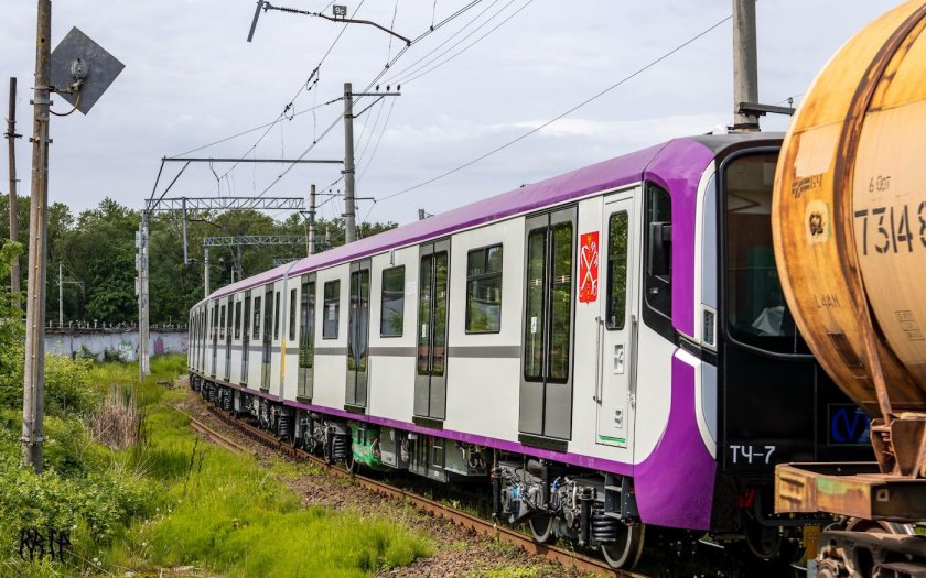 Вагон метро