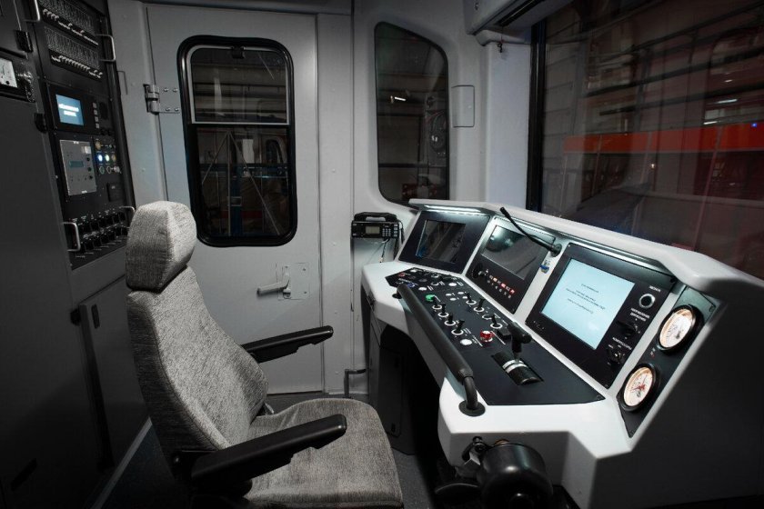 Балтиец поезд метро кабина