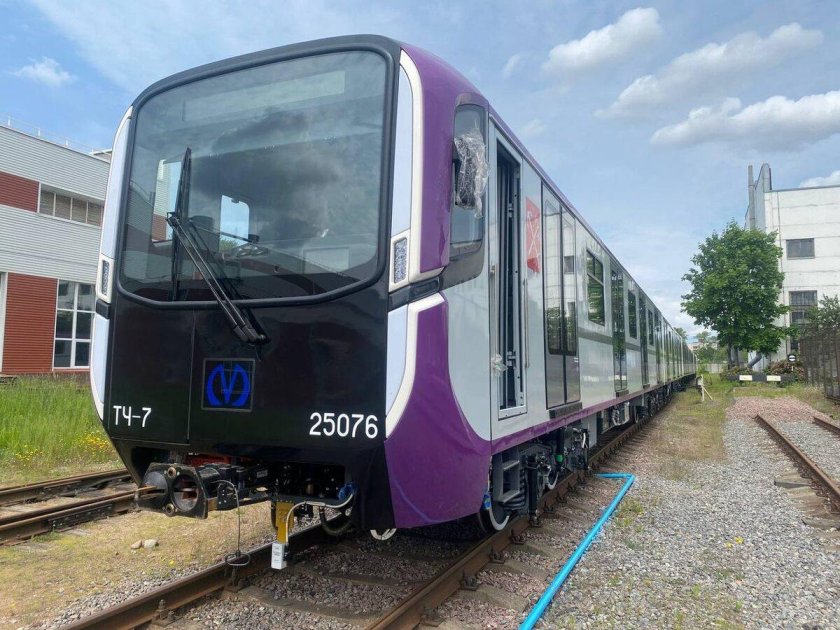 Новые вагоны метро