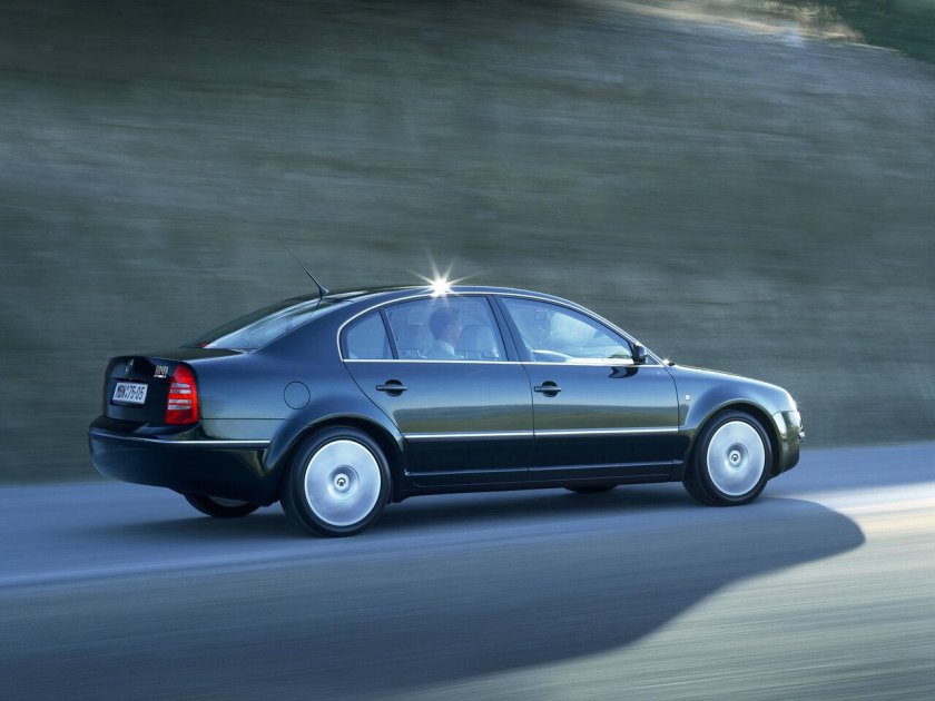 Шкода Суперб 1