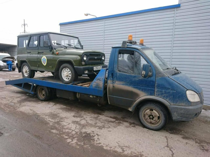 Эвакуатор УАЗ 6 на 6 6 бортовой