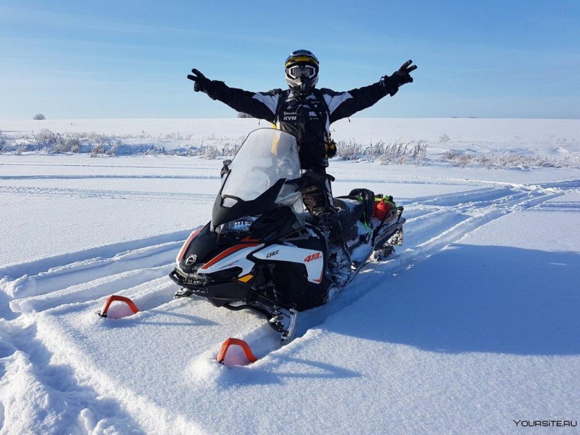 Катание на снегоходах