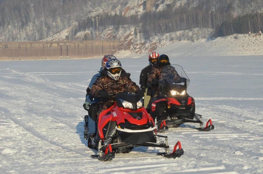 Прокат снегоходов