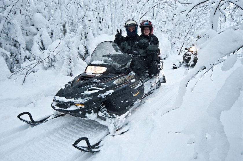 Снегоход зимой