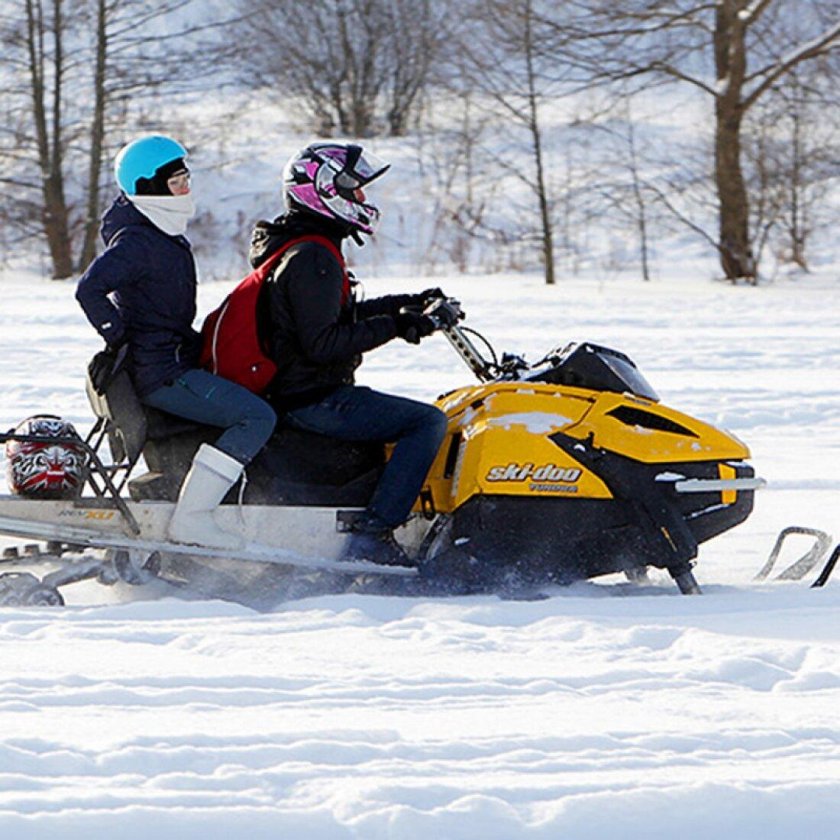 Фото снегоход на снегоходе по городу Кашире