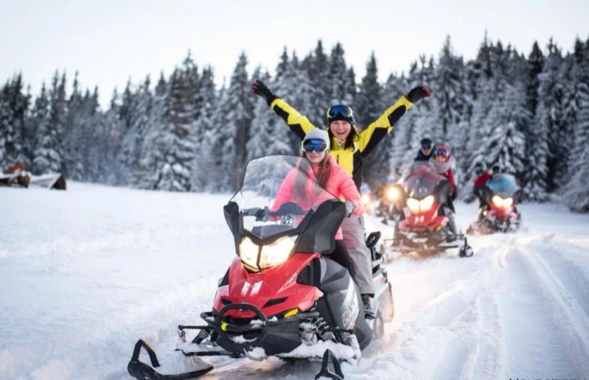 Экскурсии на снегоходах