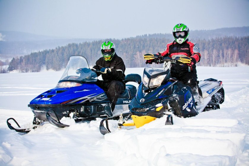 Туристический снегоход