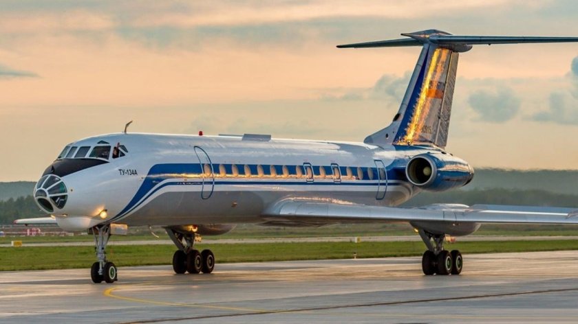 Самолет ту 134