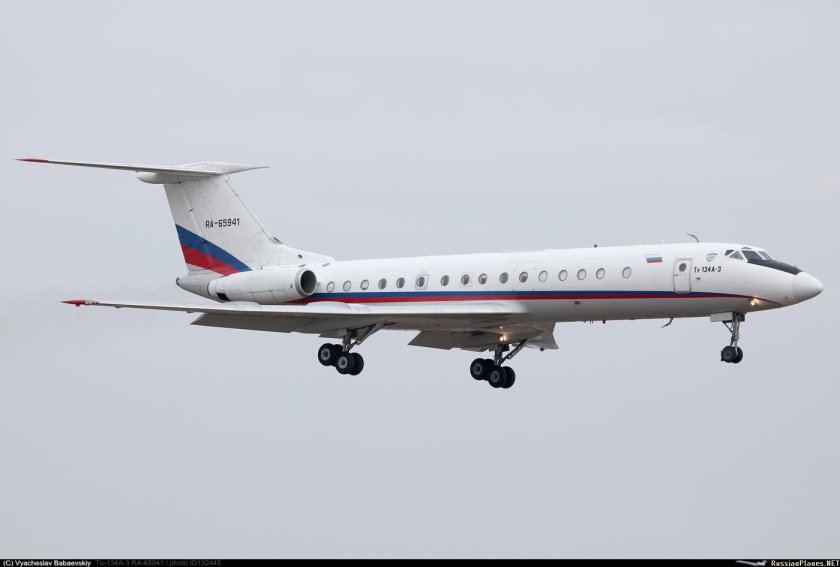 Самолет ту 134