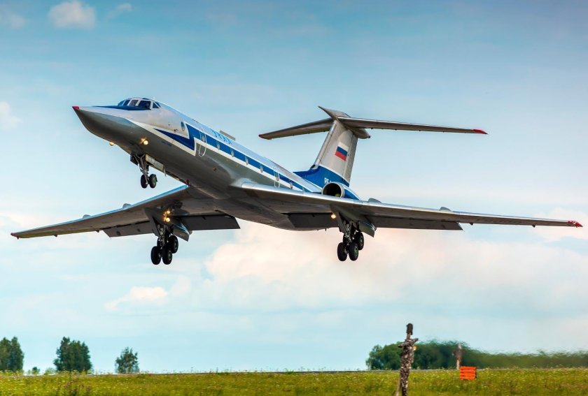 Самолет ту-134 УБЛ