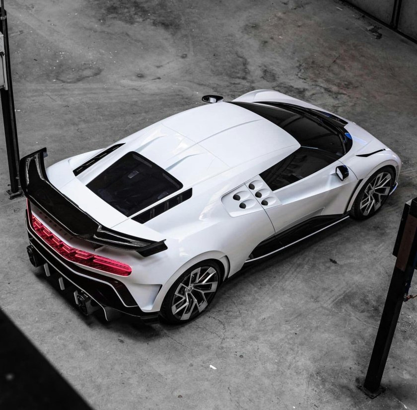 Бугатти Centodieci