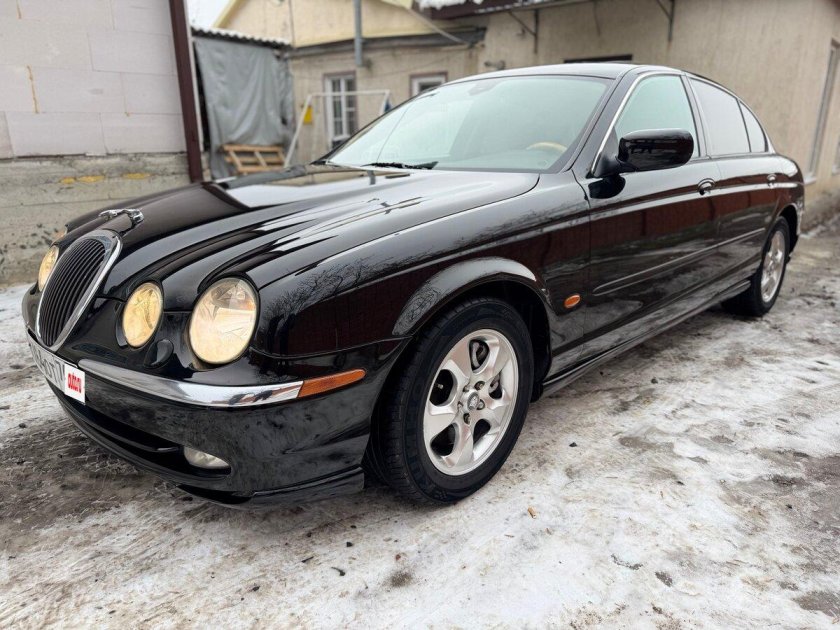 Jaguar s type 2000