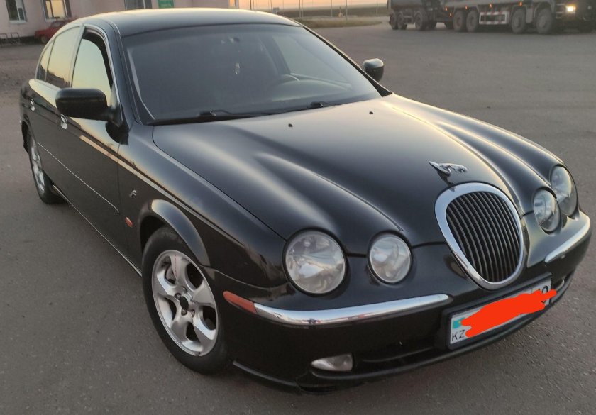 Jaguar s type 1999