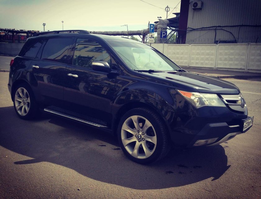 Акура МДХ 2008