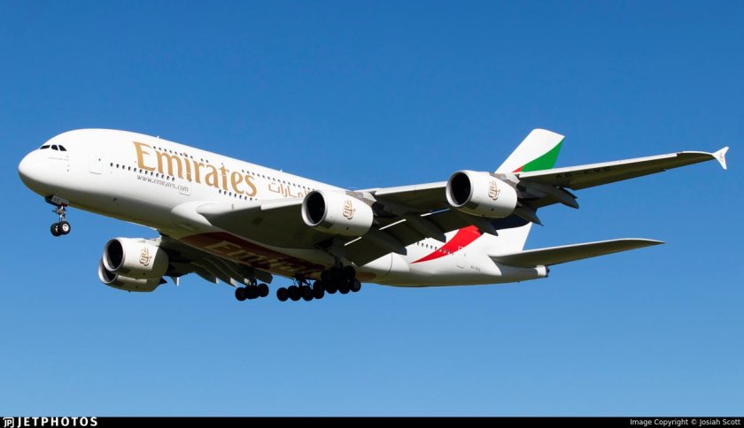 А380-800 Эмирейтс