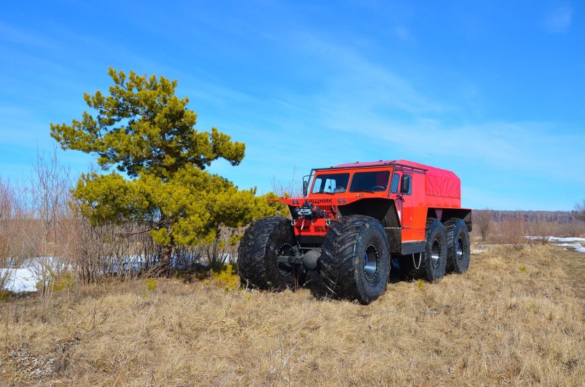 Снегоболотоход хищник