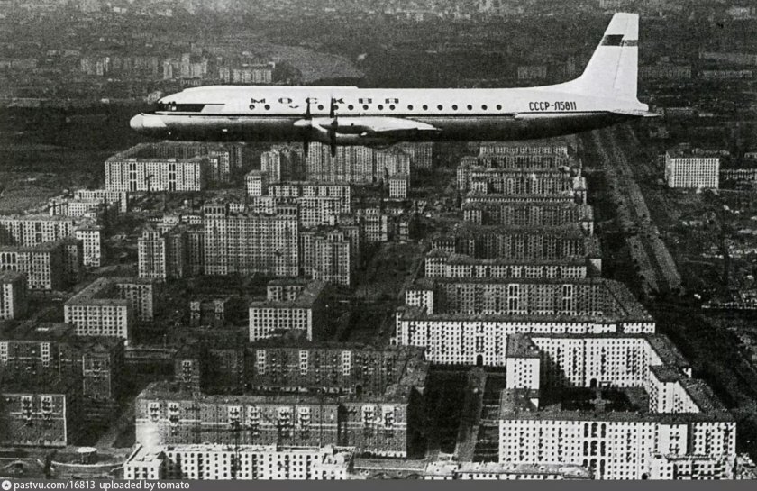 Ил 18 самолет