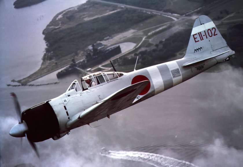 Mitsubishi a6m2 Zero