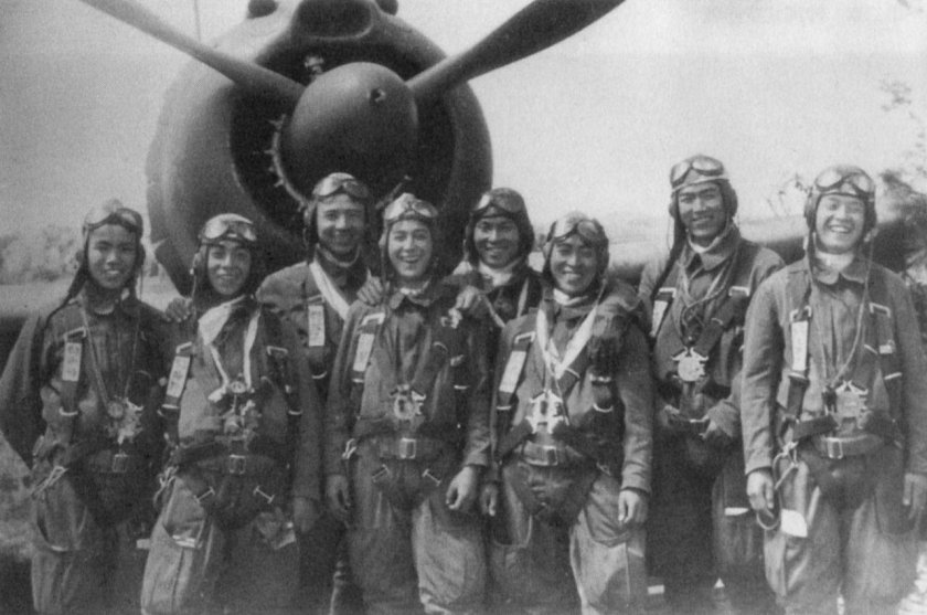 Японские летчики камикадзе